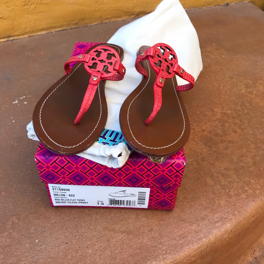 Tory Burch mini Miller size 7.5 w/ box and dustbag